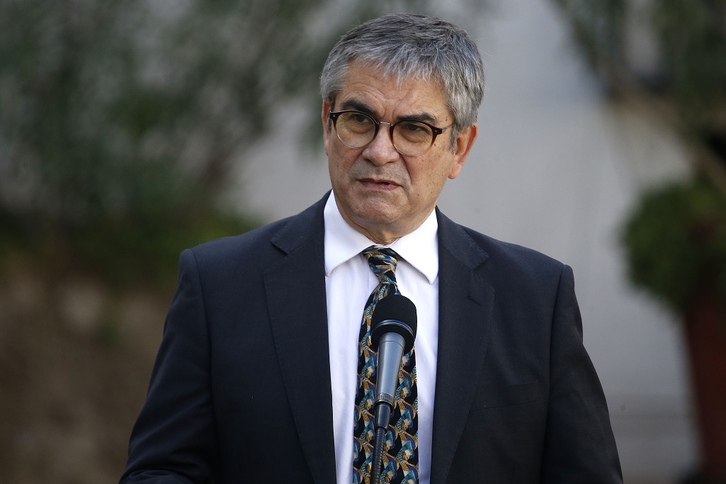 Marcel anuncia «reforma fiscal verde» pero descarta subir impuesto específico a combustibles