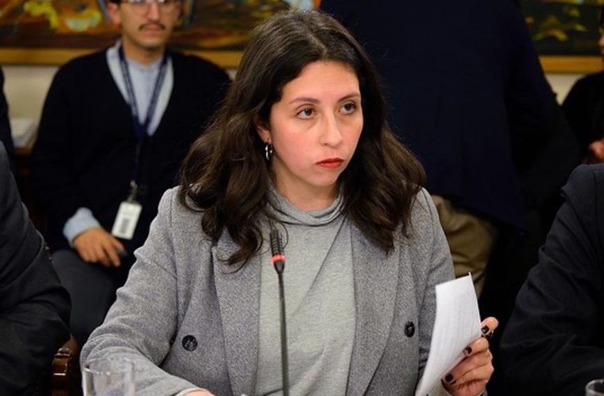 Redes sociales recuerdan rechazo a idea de legislar en Pensiones de actuales parlamentarios oficialistas