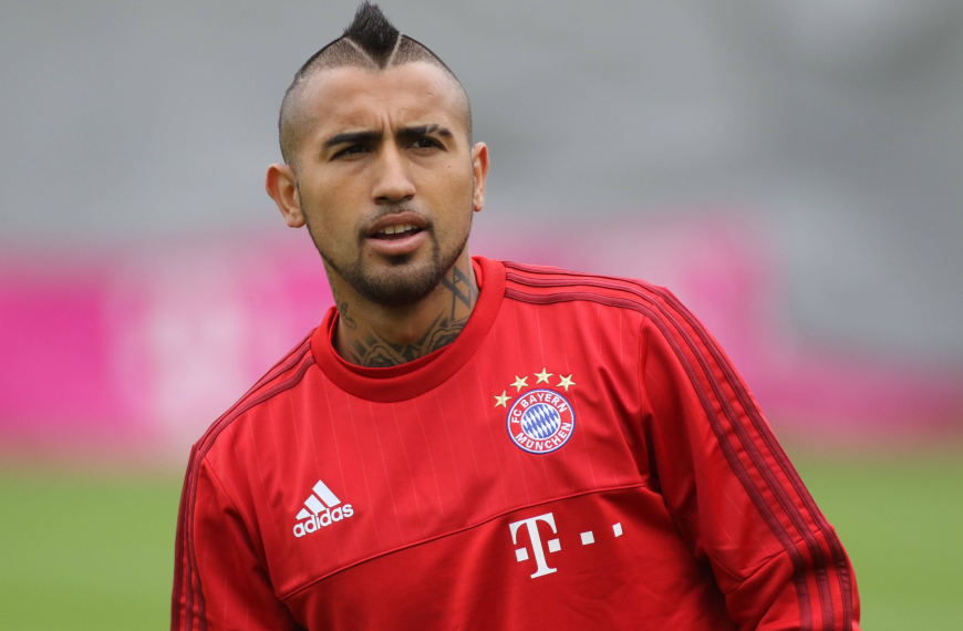 Arturo Vidal: Almirón lo Descarta para el Partido contra Everton
