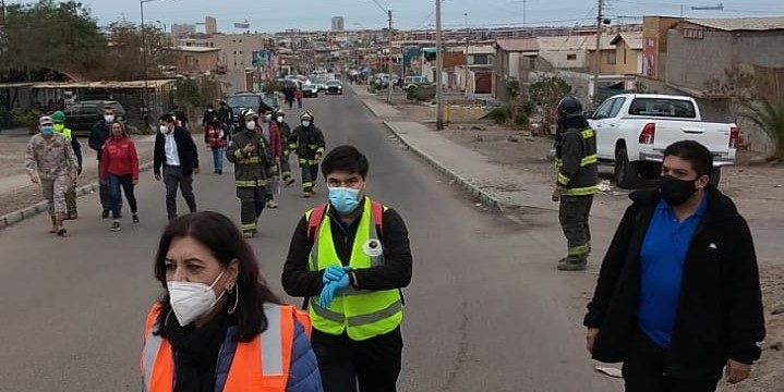 Evacuación colegios Arica por olores sospechosos a gas
