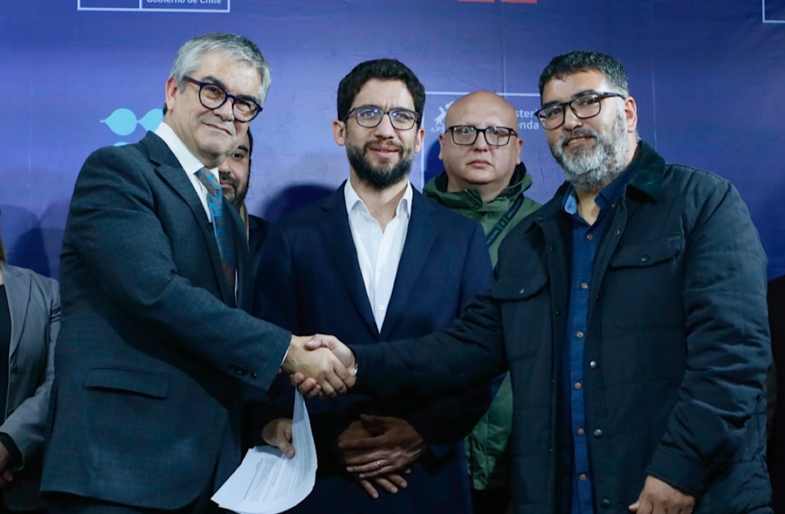 Aumento Salario Mínimo 2025: Acuerdo Gobierno y CUT